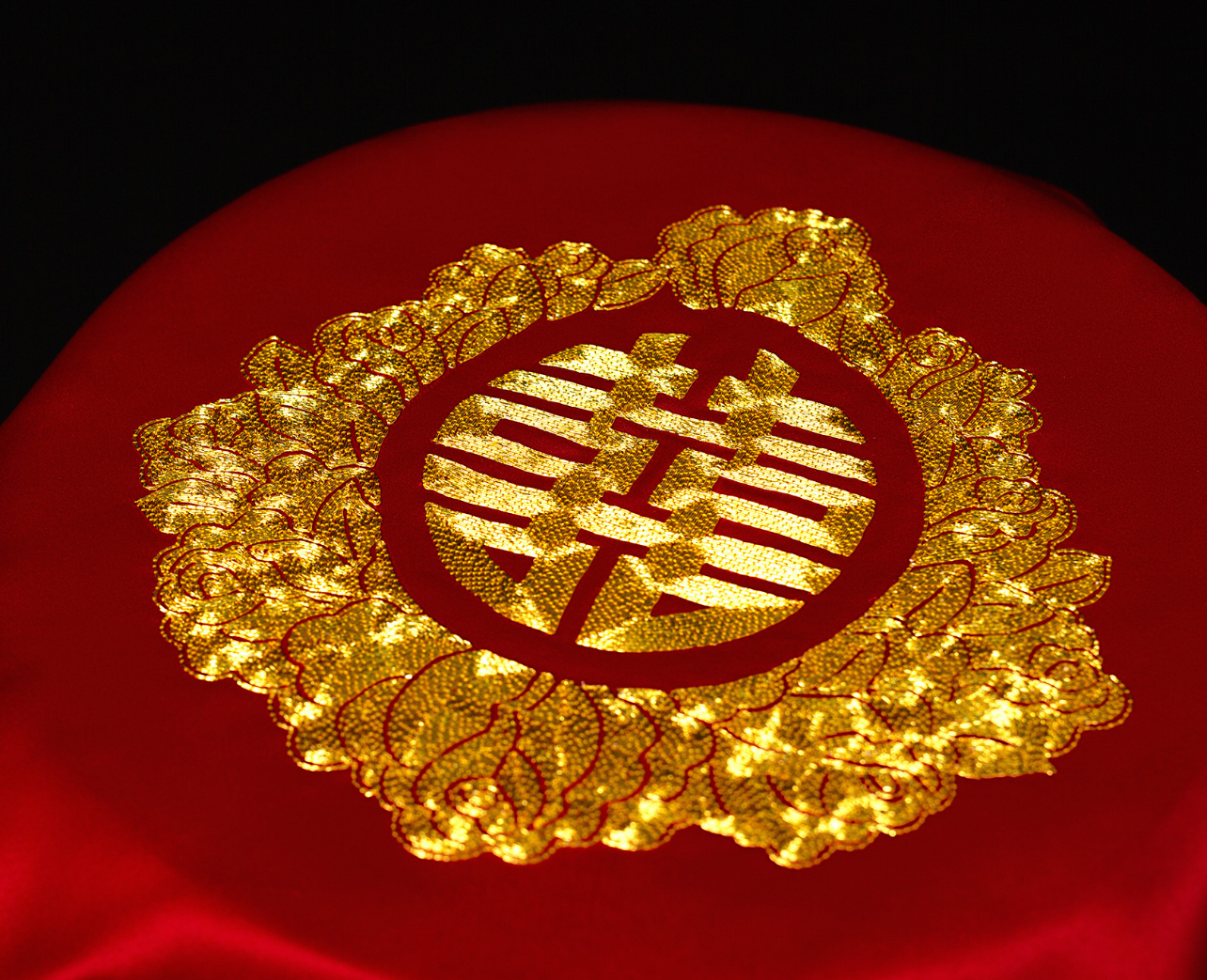 Incorporating the Double Happiness Symbol into Your Chinese Wedding: 7 Creative Ideas