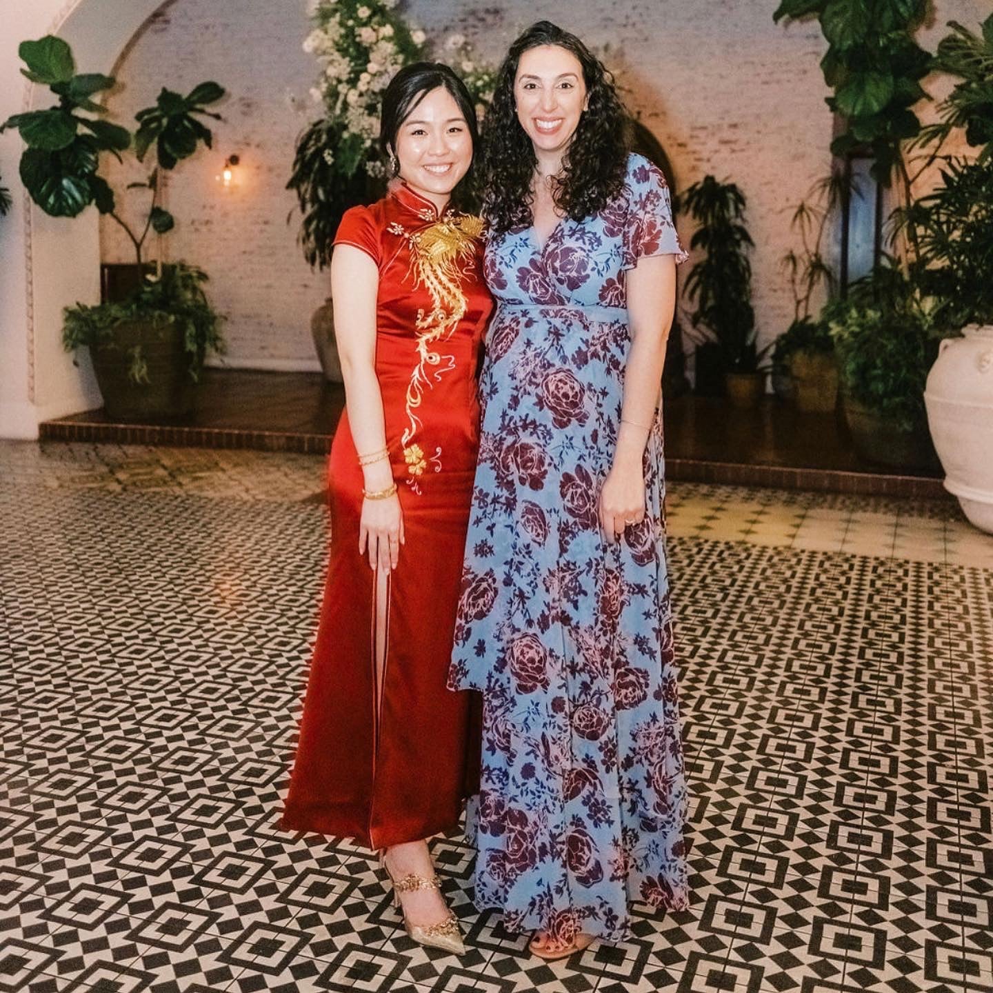 Real bride wearing red modern Qipao Cheongsam dress with front slit and floor length silhouette for Chinese tea ceremony