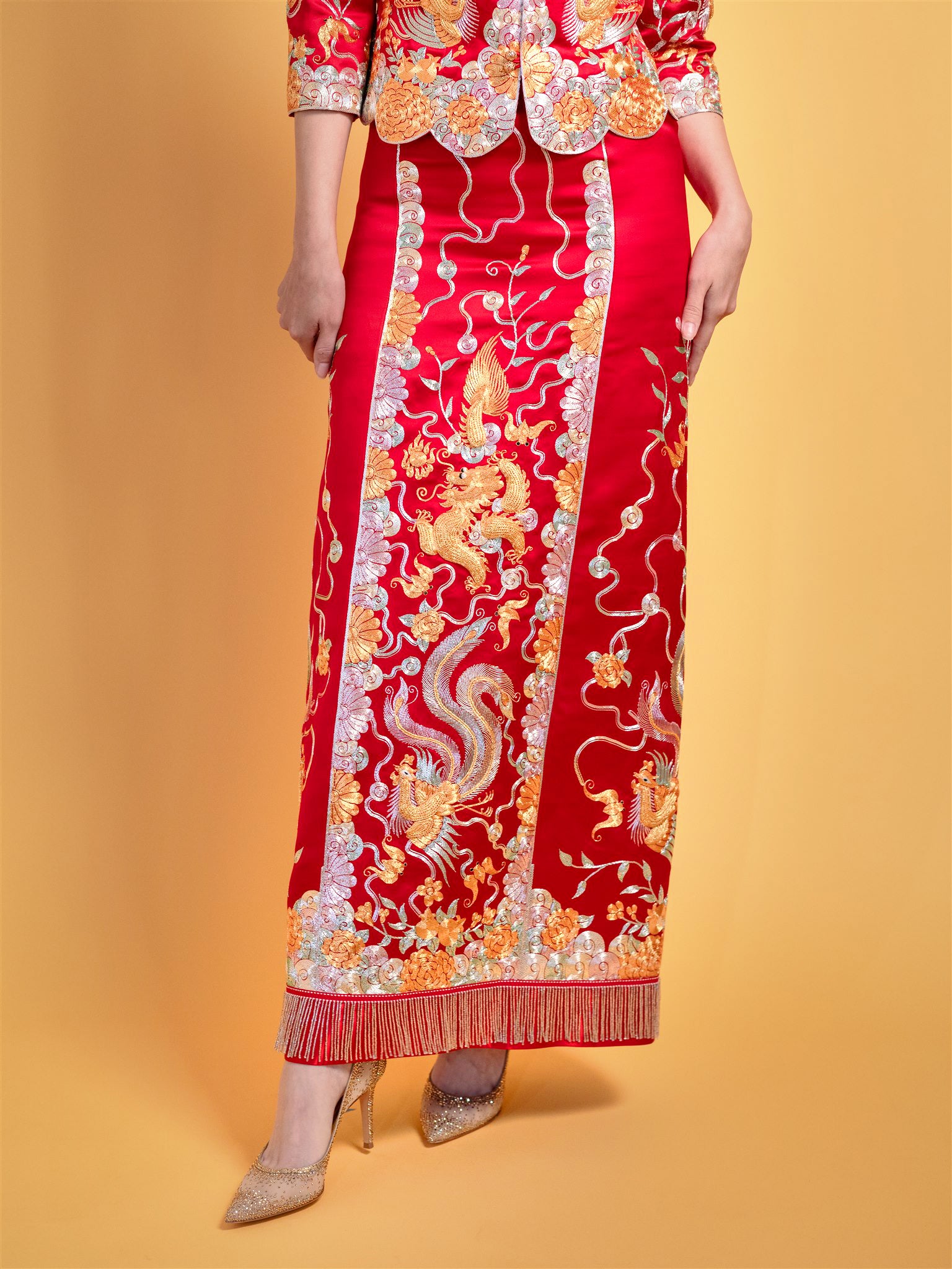 Gold dragon and phoenix embroidery details on the skirt - xiao wu fu traditional chinese dress