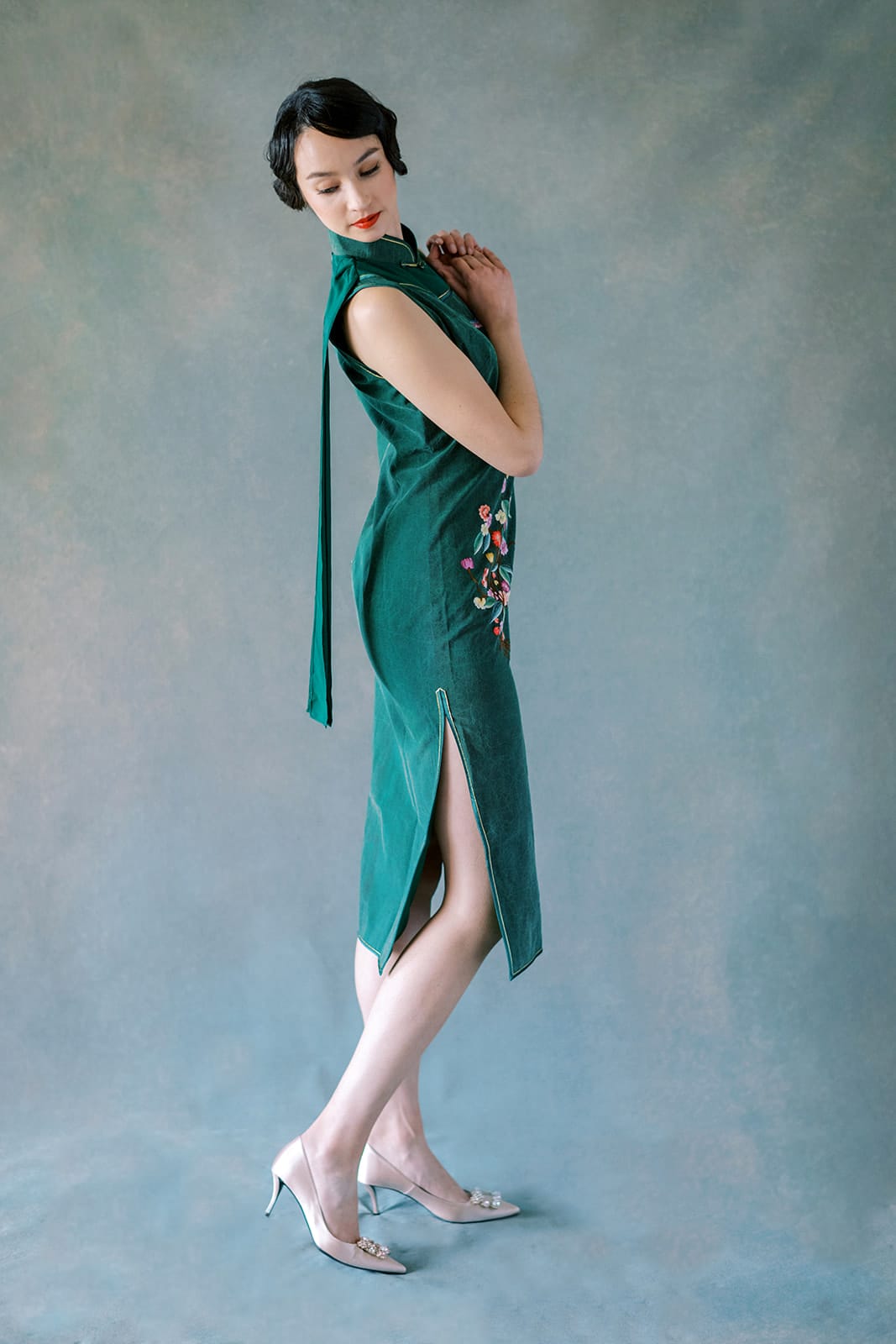 Emerald Xiang Yun Silk Sleeveless Qipao