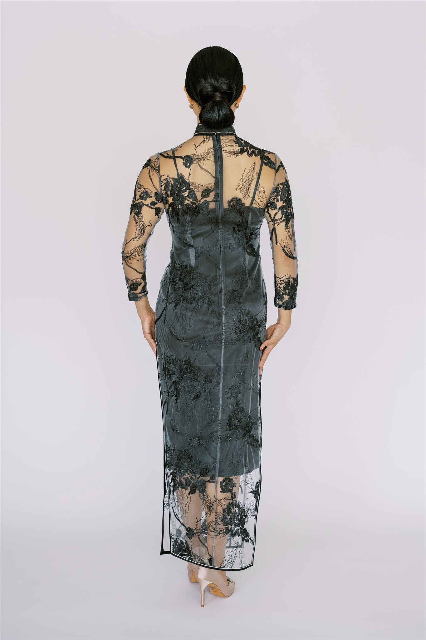 Jinza Oriental Couture Wedding Qipao Wedding Qipao | Black Lace Qipao with Customizable Lining