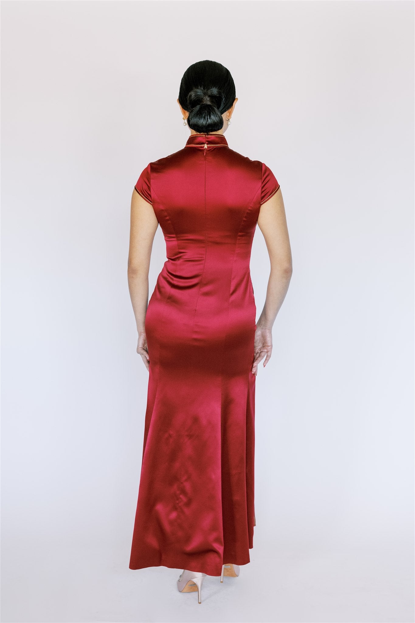 Jinza Oriental Couture Wedding Qipao Wedding Qipao | Modern Wine Red Silk with Gold Thread Dragon And Slit