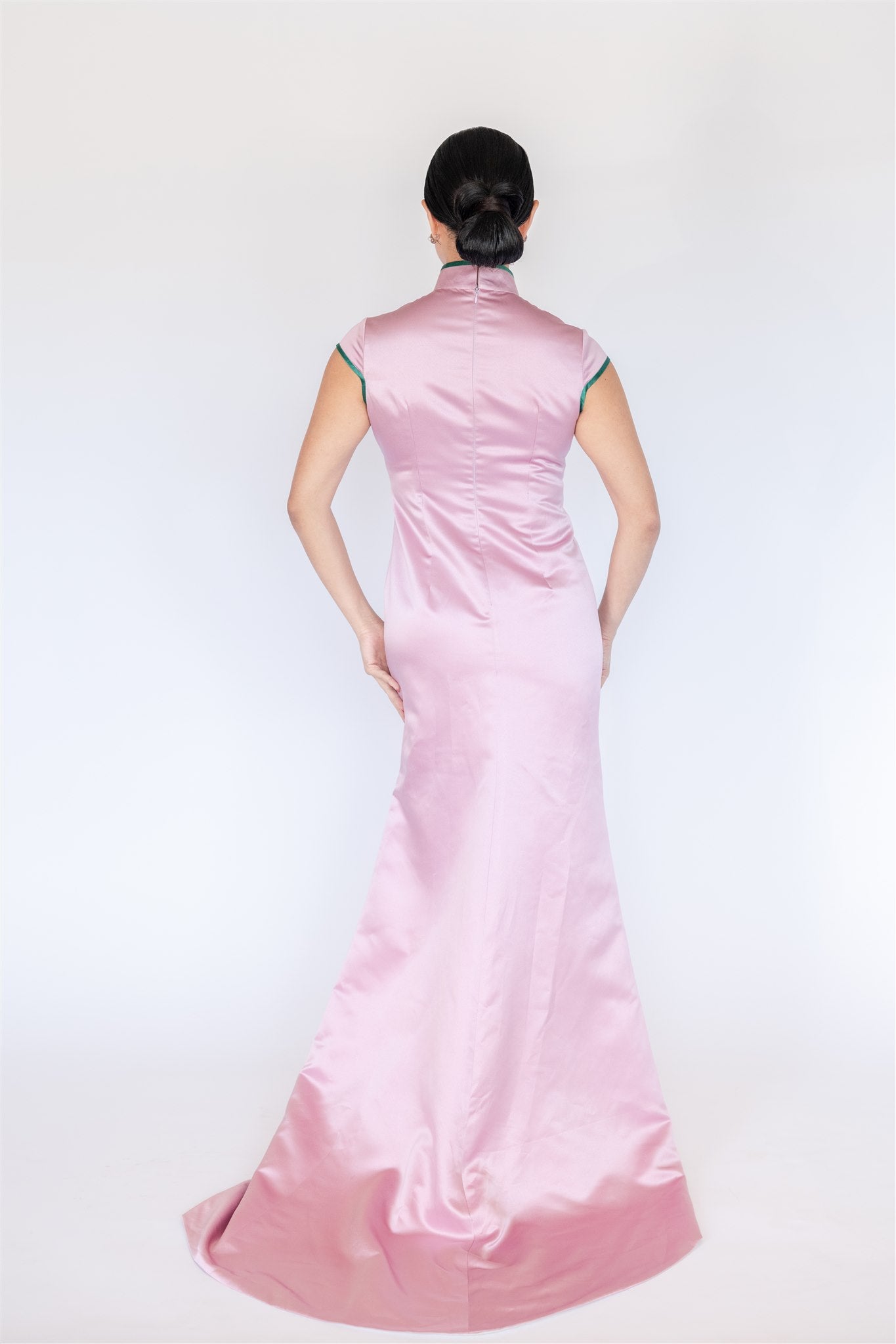 Back view of pink silk Cheongsam with mermaid silhouette and front slit.
